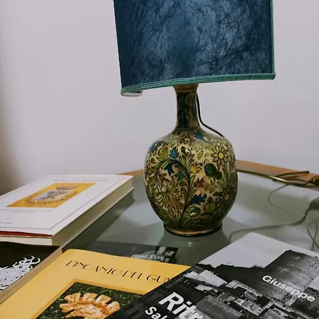 Bed&book 'a Parma * Salemi